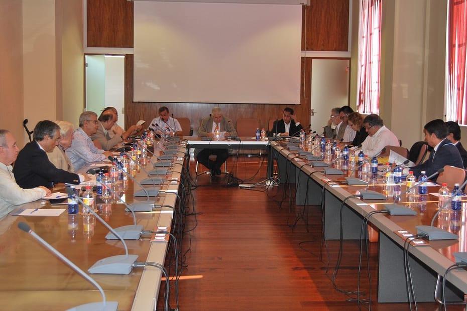 Foto reunión del consejo